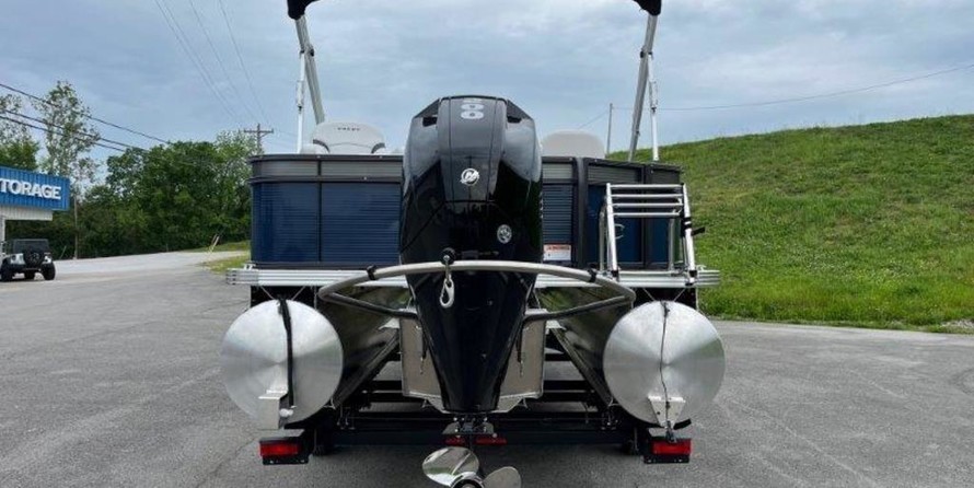 Larson LX 850 Classic SF