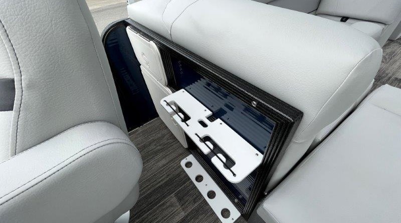 Larson LX 850 Classic SF