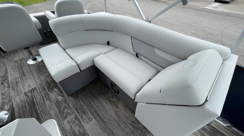 Larson LX 850 Classic SF