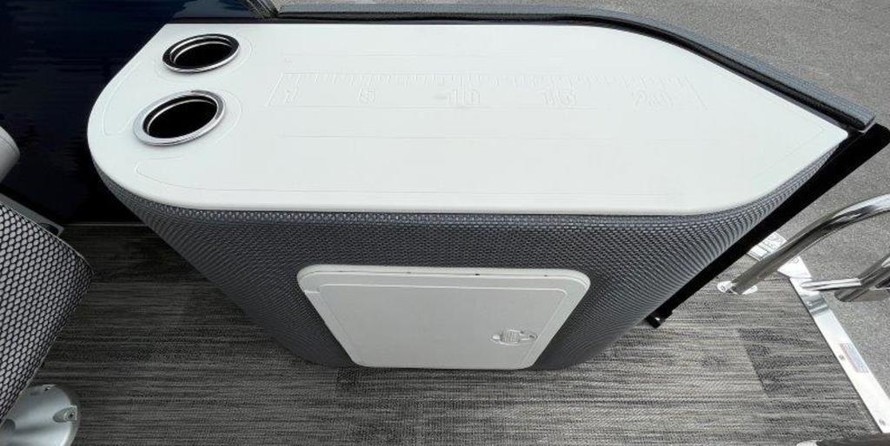 Larson LX 850 Classic SF