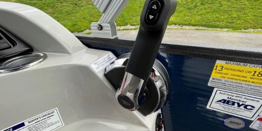 Larson LX 850 Classic SF