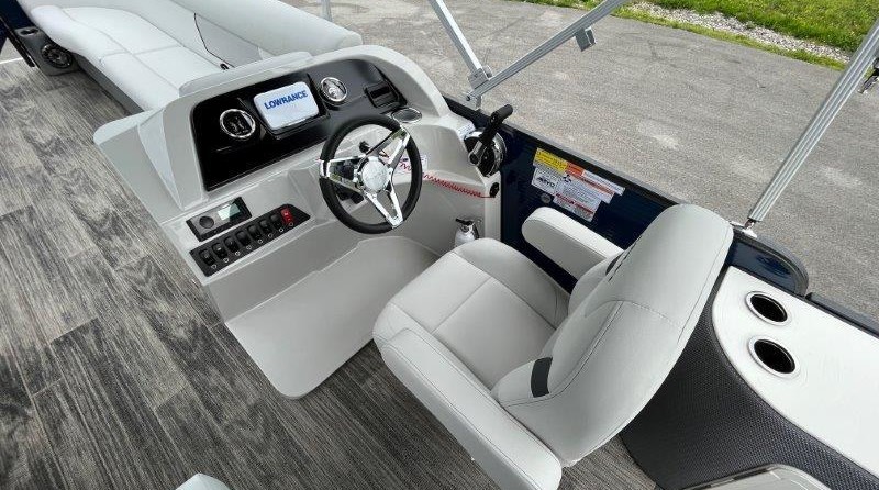 Larson LX 850 Classic SF