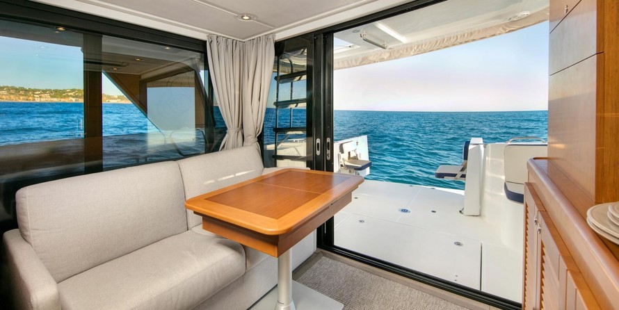 Beneteau Swift Trawler 35