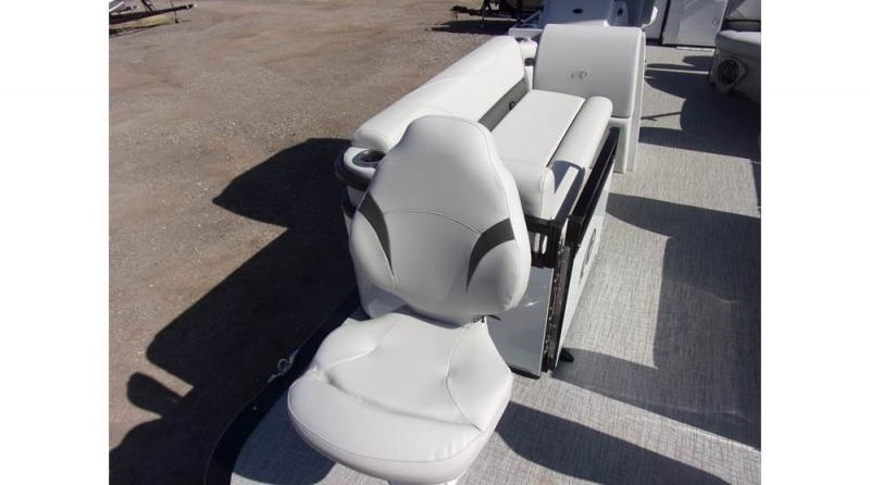 Sunchaser Boats Oasis 20 Fish-n-Cruise