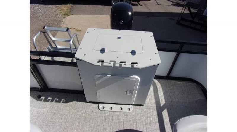 Sunchaser Boats Oasis 20 Fish-n-Cruise