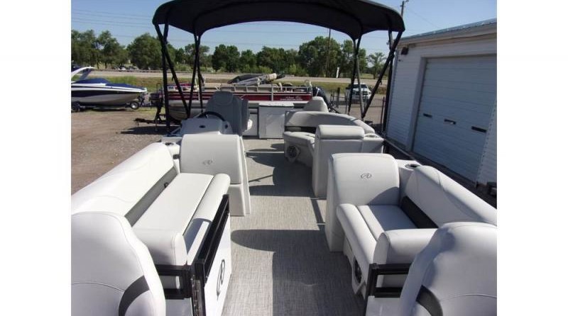 Sunchaser Boats Oasis 20 Fish-n-Cruise