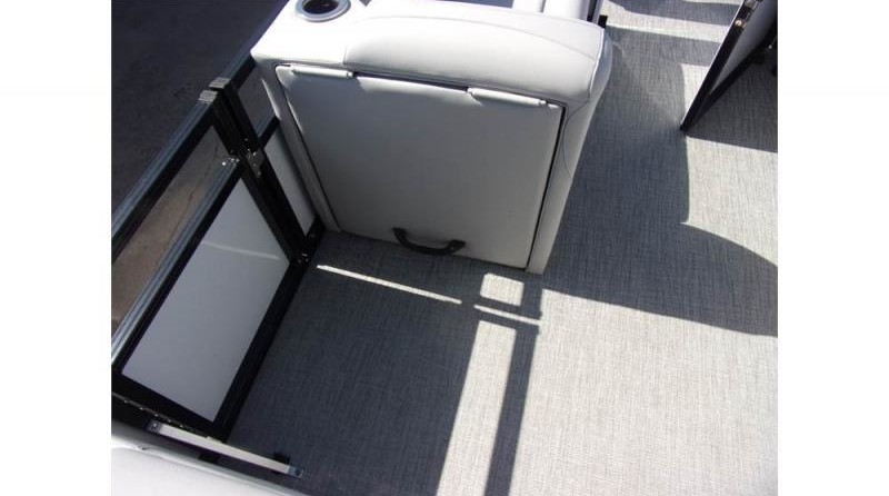 Sunchaser Boats Oasis 20 Fish-n-Cruise