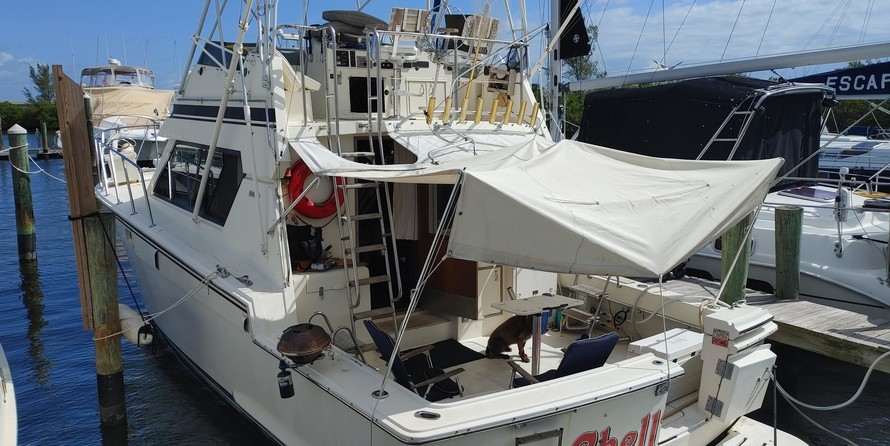 Hatteras 77 Convertible