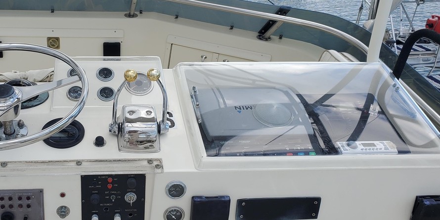 Hatteras 77 Convertible