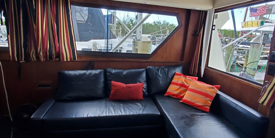 Hatteras 77 Convertible