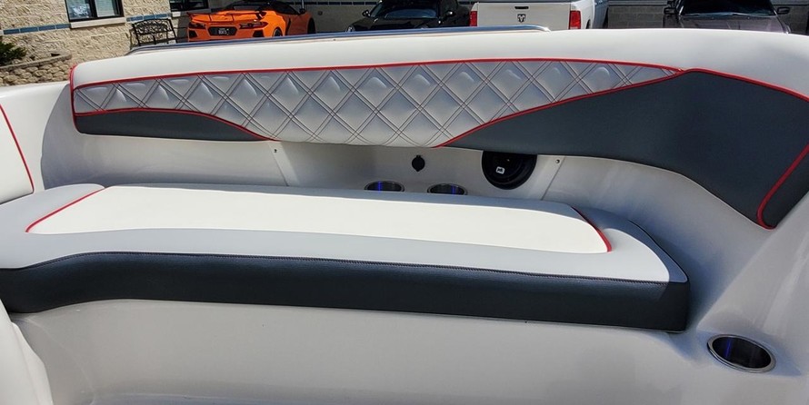 Splendor 240 cuddy cabin