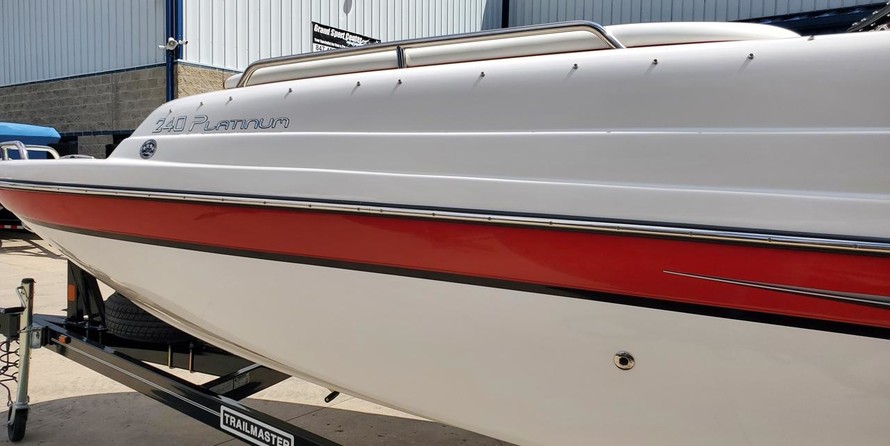 Splendor 240 cuddy cabin