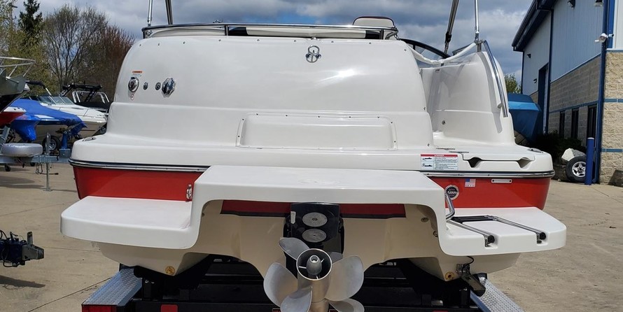 Splendor 240 cuddy cabin