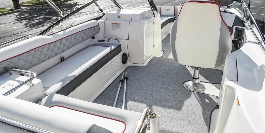 Splendor 240 cuddy cabin