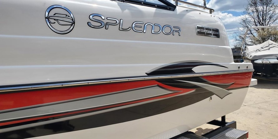 Splendor 240 cuddy cabin