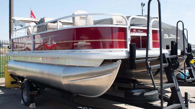 Sun Tracker Bass Buggy 16 DLX ET