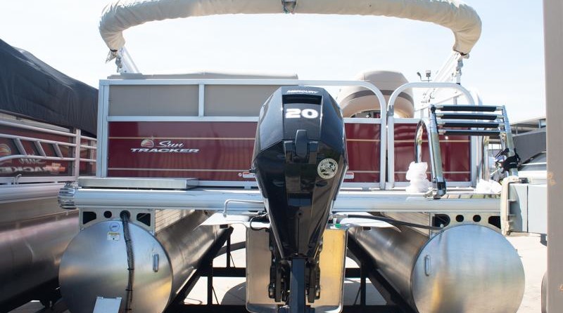 Sun Tracker Bass Buggy 16 DLX ET