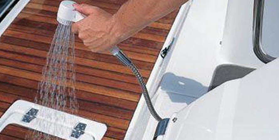 Regal 2665 Commodore Express