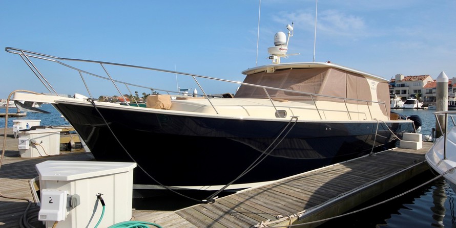 Pilot Saloon 43