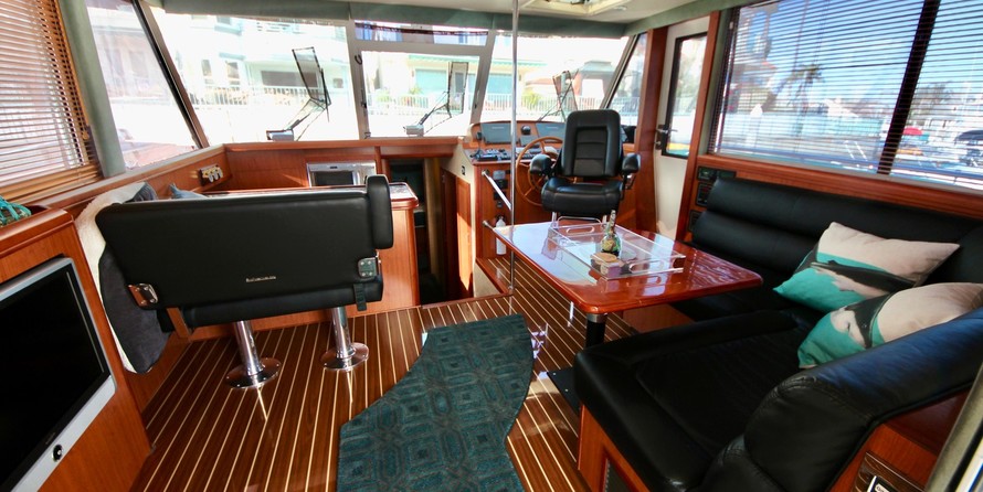 Pilot Saloon 43