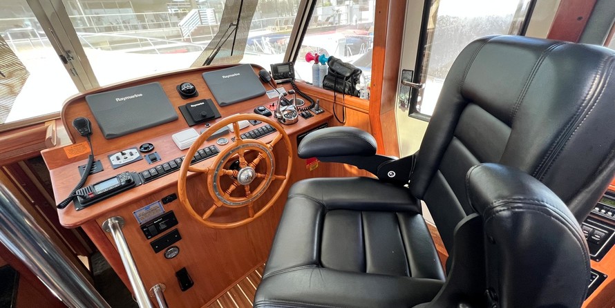 Pilot Saloon 43