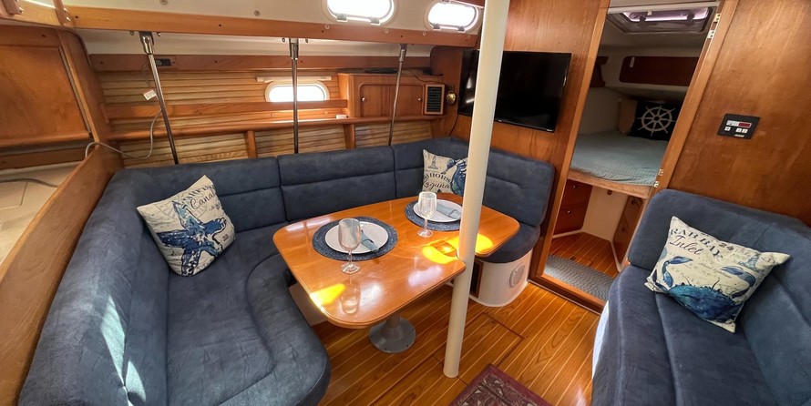 Catalina 380