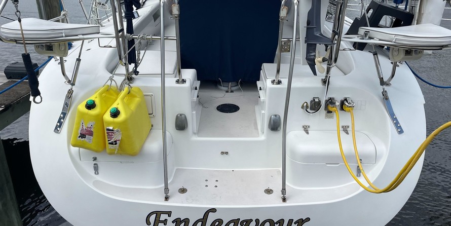 Catalina 380