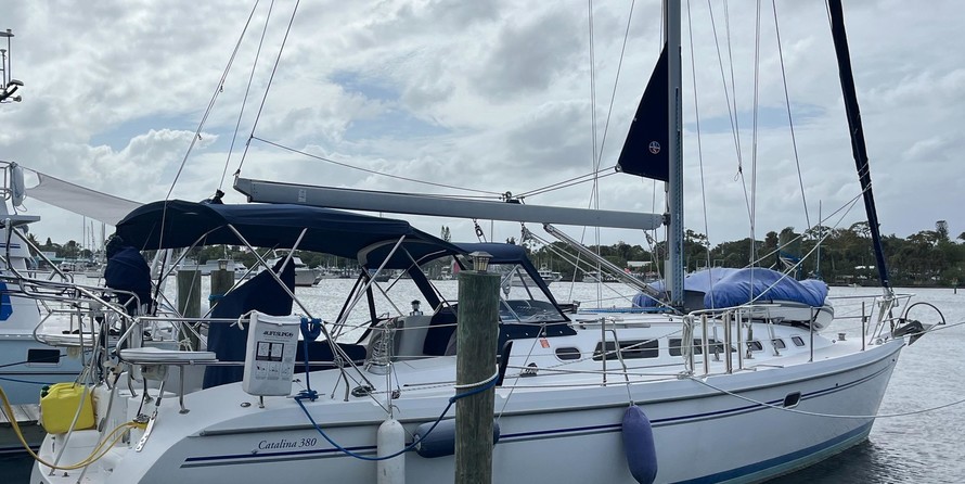 Catalina 380