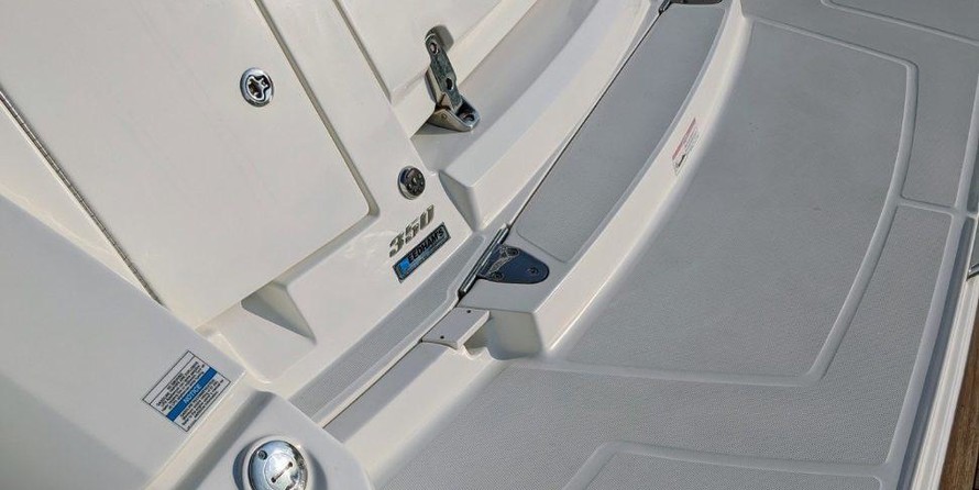 Sea Ray 370 Sundancer