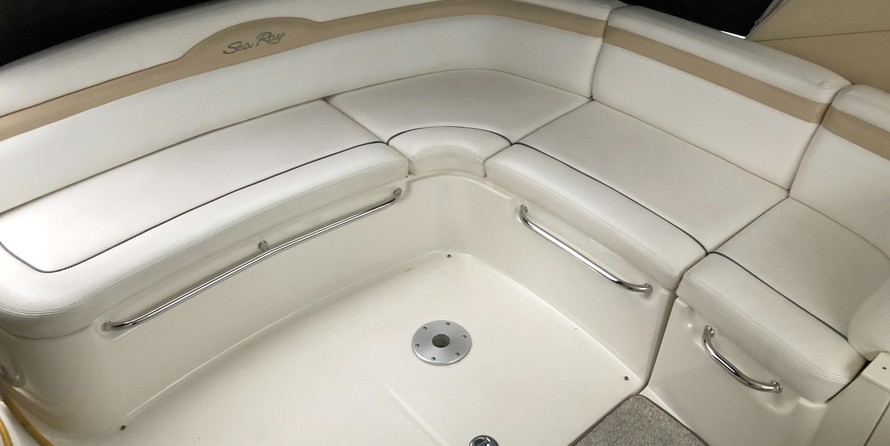 Sea Ray 370 Sundancer