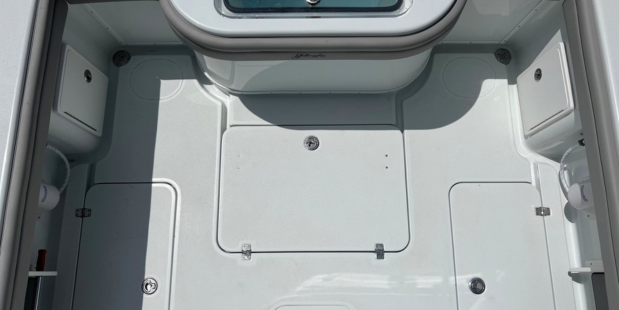 Yellowfin 32 offshore