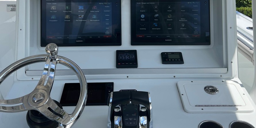 Yellowfin 32 offshore