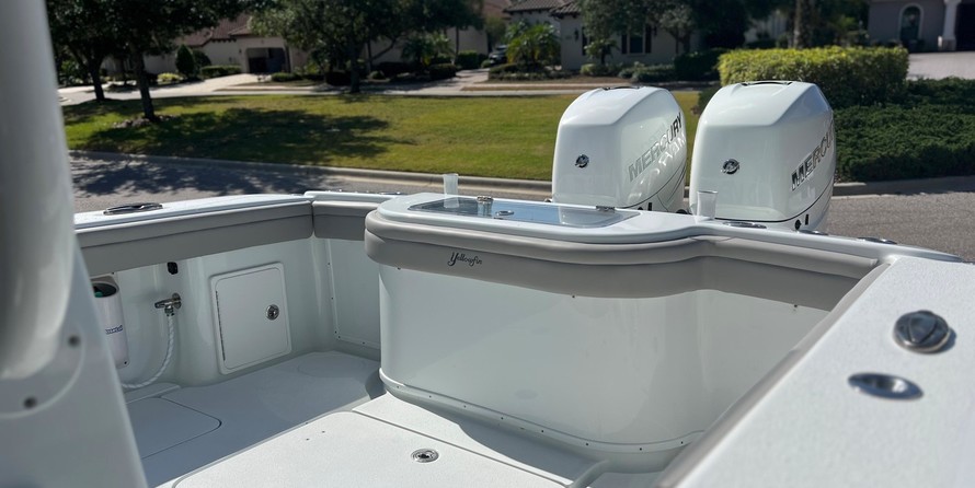 Yellowfin 32 offshore