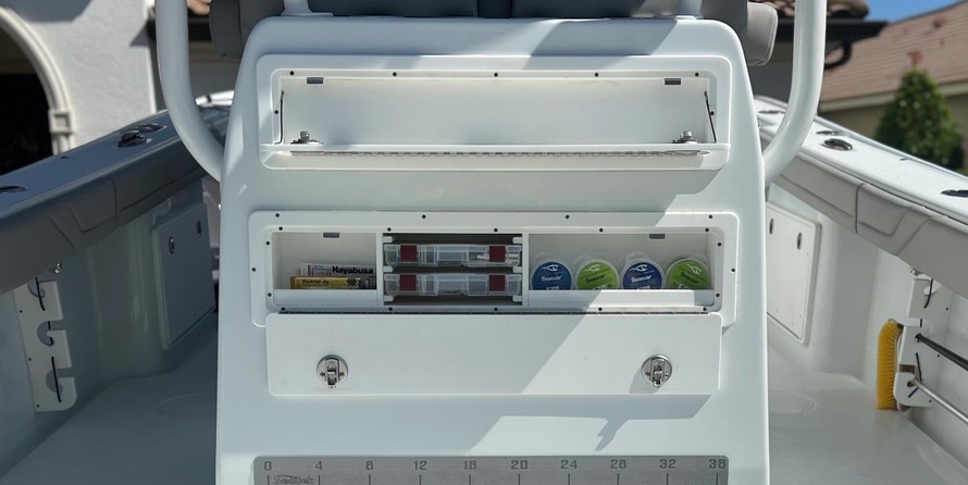 Yellowfin 32 offshore