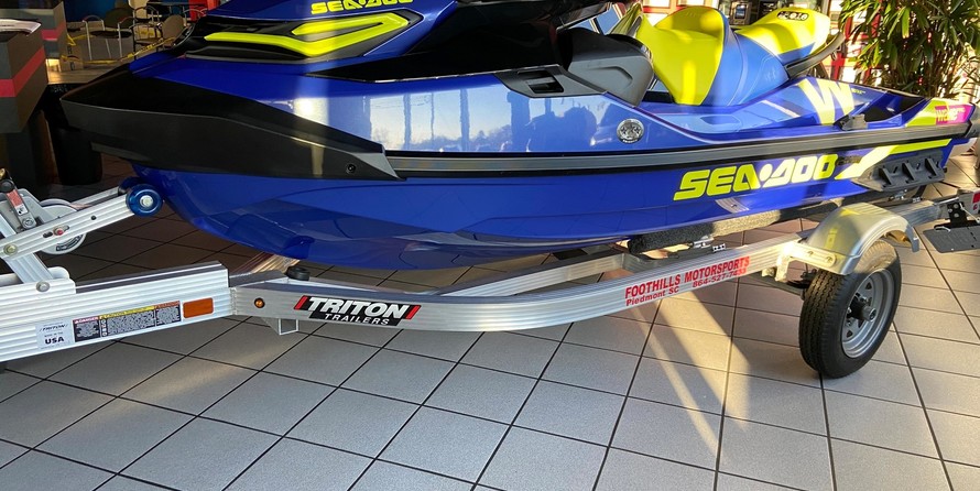 Sea-Doo Wake Pro 230