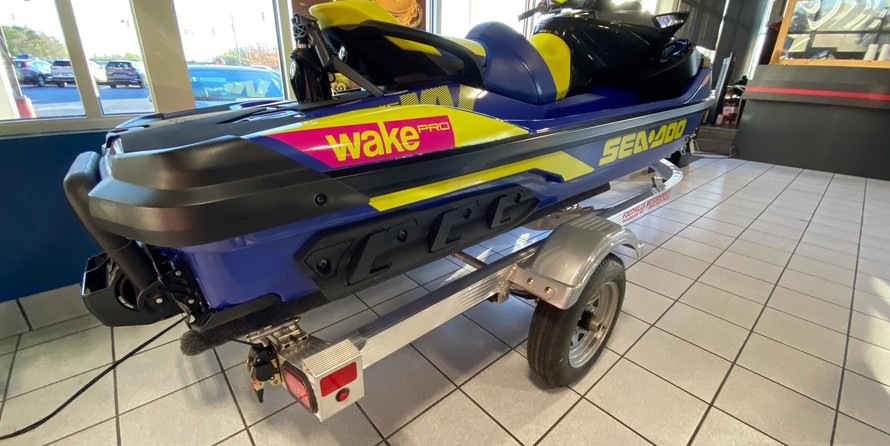Sea-Doo Wake Pro 230