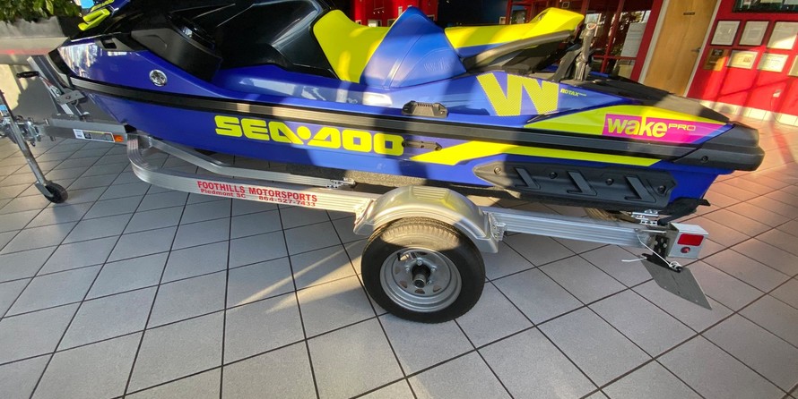 Sea-Doo Wake Pro 230