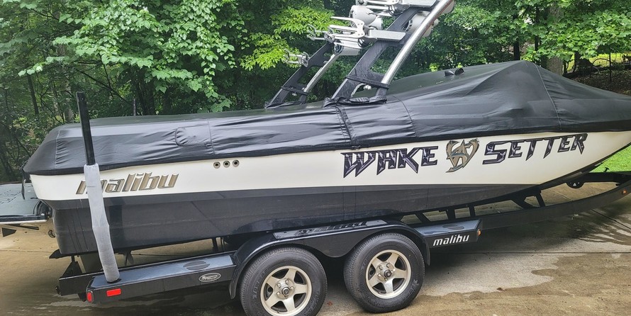 Malibu Wakesetter 23 LSV
