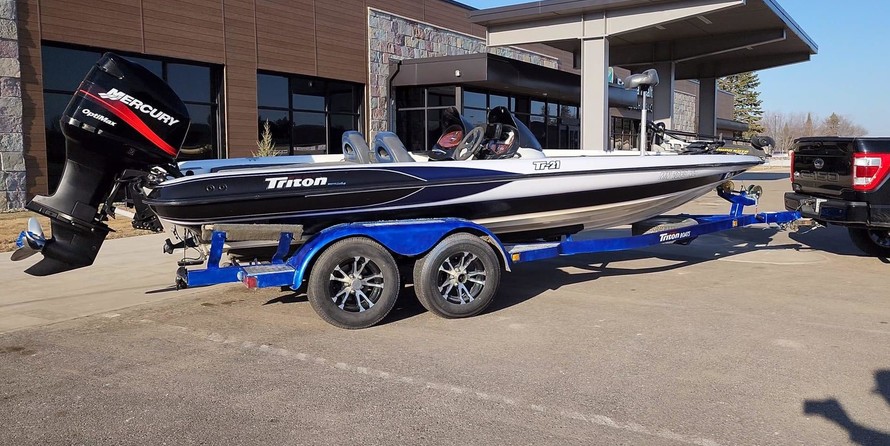 Triton 21 trx dc