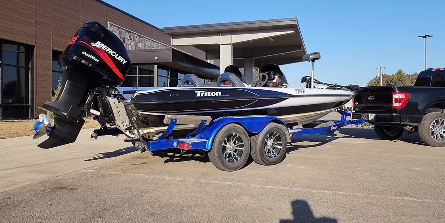 Triton 21 trx dc