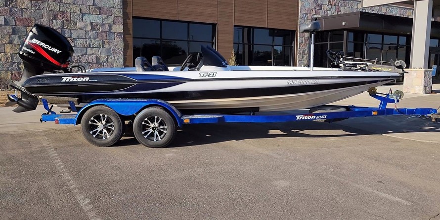 Triton 21 trx dc