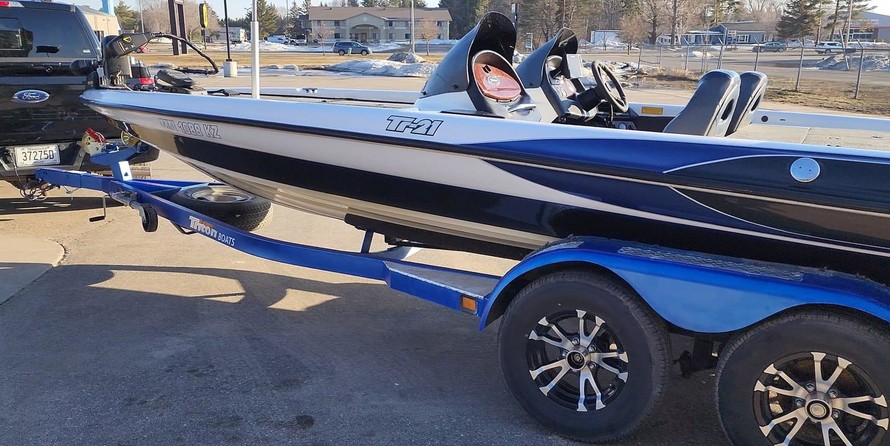 Triton 21 trx dc
