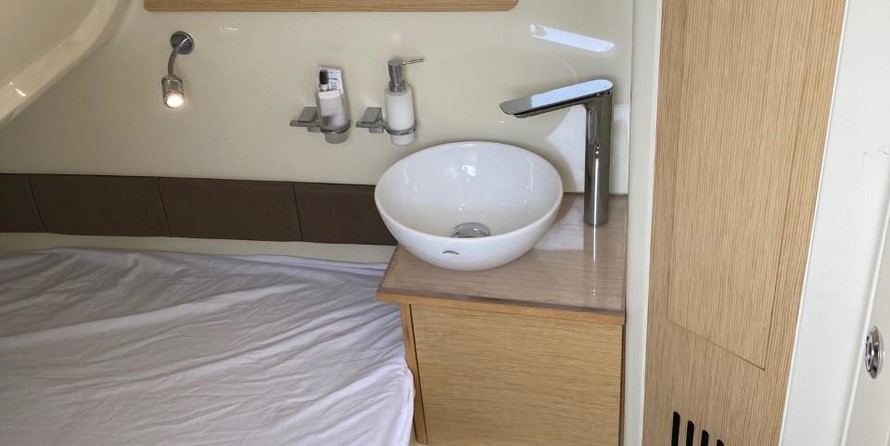 Chris-Craft Catalina 30