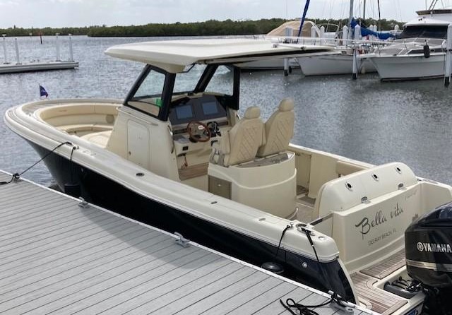 Chris-Craft Catalina 30