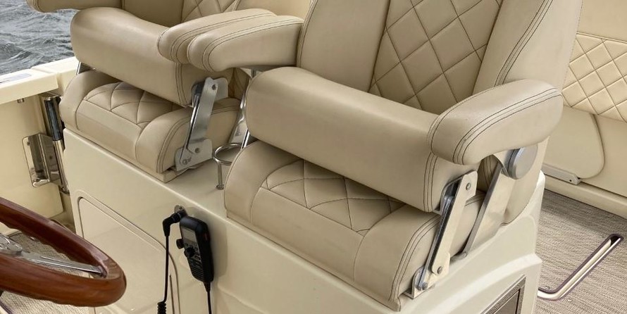 Chris-Craft Catalina 30