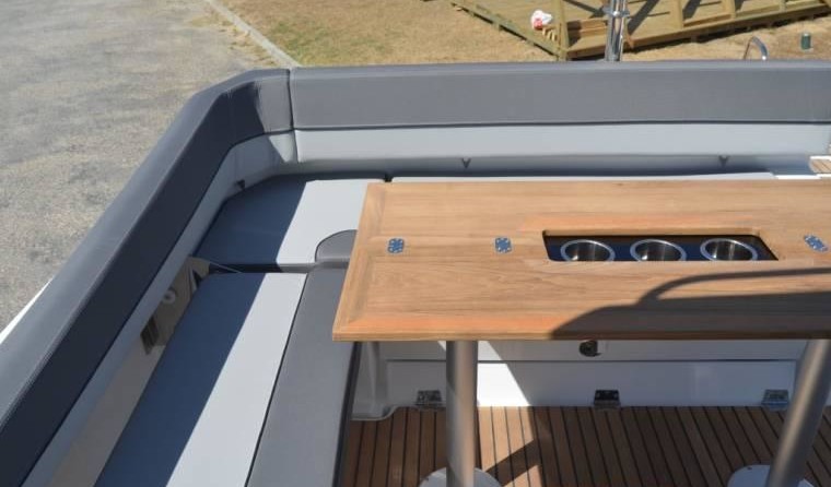 Jeanneau Cap Camarat 9.0 CC