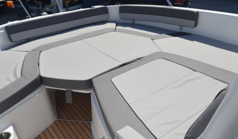 Jeanneau Cap Camarat 9.0 CC