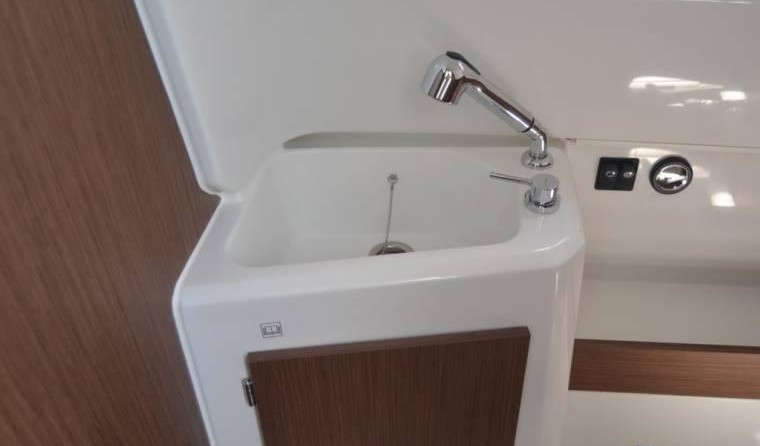 Jeanneau Cap Camarat 9.0 CC