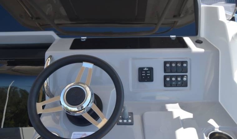 Jeanneau Cap Camarat 9.0 CC