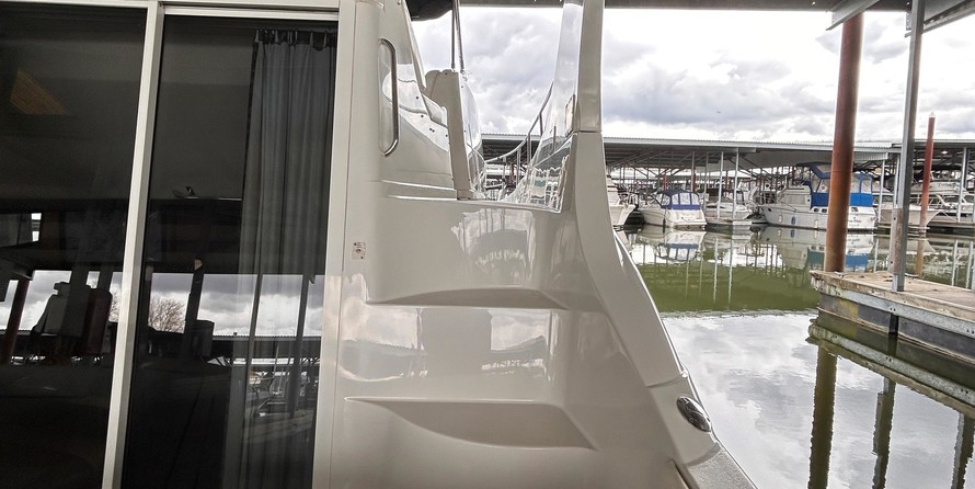 Carver 36 Mariner